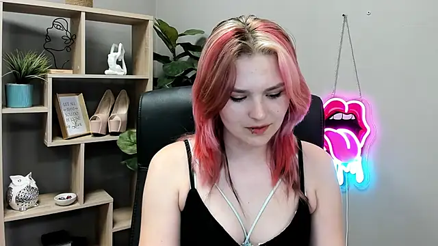 SweetLilyxo webcam