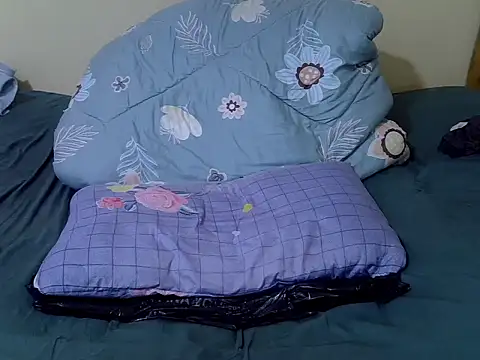 Darkchocolatequeen webcam