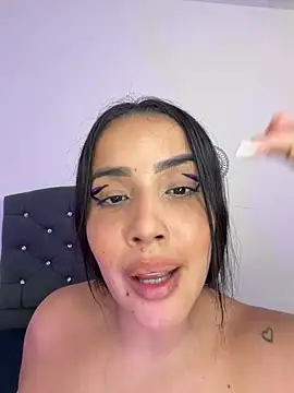 viioletta_00 webcam