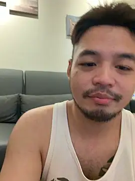 James1992_Ovo live cam on StripChat