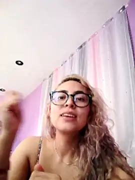 Watch rossmexicanaof live on EroticFlix - High definition streams