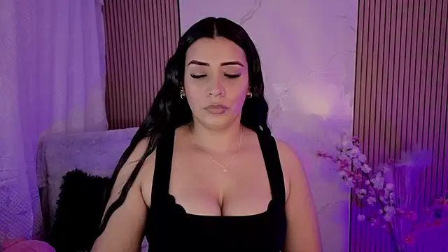 Watch Kayleemorales live on EroticFlix - High definition streams