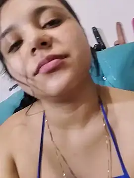 Yesamin_Stone18 webcam