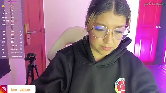Dahiana_Dmour_ webcam