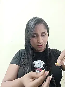 Watch SofiaMendez1_ live on EroticFlix - High definition streams