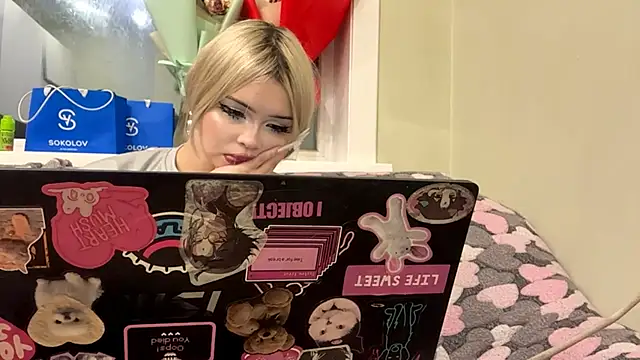 moonluv33 webcam