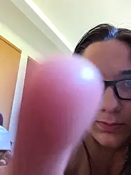 Watch Roleplayloverf27 live on EroticFlix - High definition streams