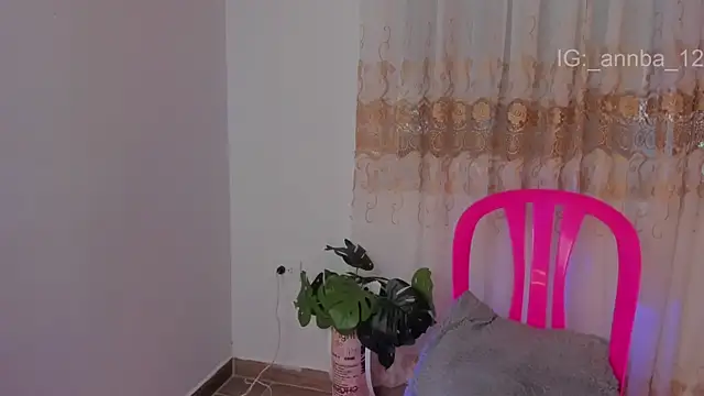 annie_barozzi webcam