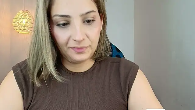 YummyAnna_ webcam
