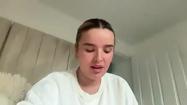 Watch maisiesmithx live on EroticFlix - High definition streams