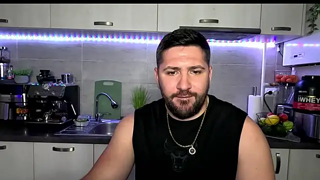 Gold_Alpha_Boy webcam