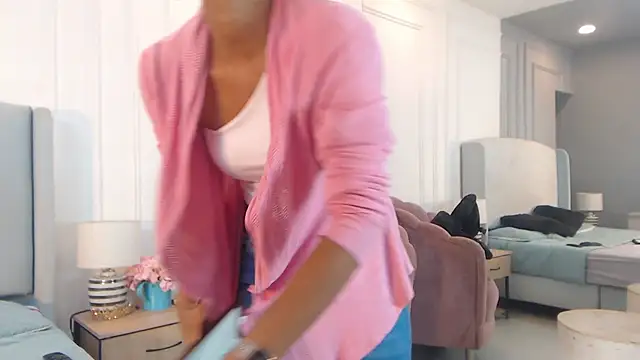 ChantalGarner webcam