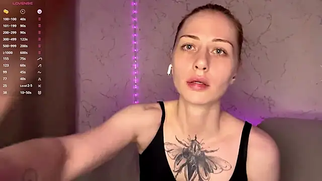 BlondeBun webcam