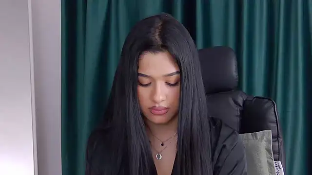 MissNaomiBelle webcam