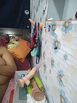 tina8th (F young) - Full nude fingering on live