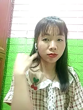 AmyLinee01 live cam on StripChat
