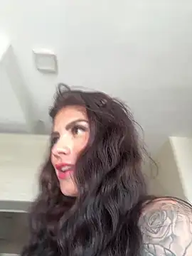 Watch Lisegg_ live on EroticFlix - High definition streams