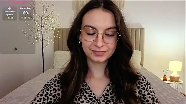 Real_cutie1 webcam