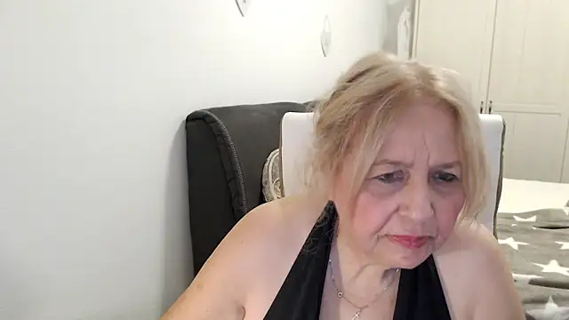SusiLifeXXX live cam on StripChat