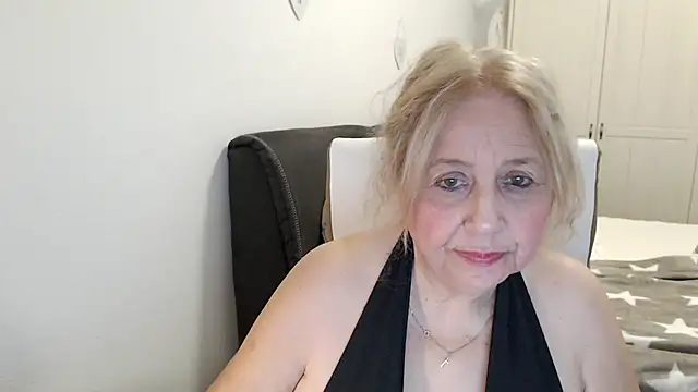 SusiLifeXXX webcam