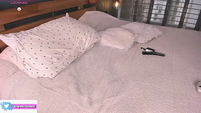 Sarajames webcam