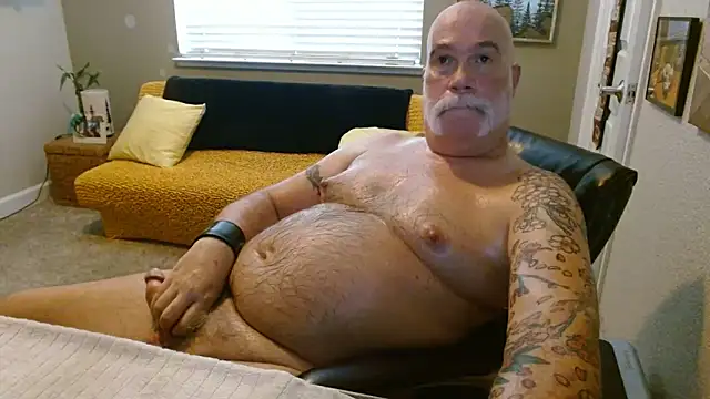 musclebearnips webcam