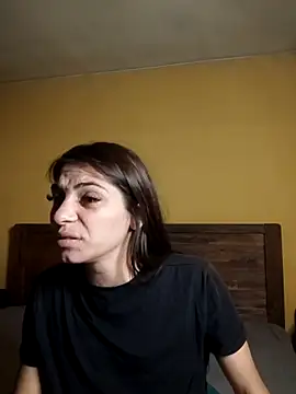 Watch AntoniaHottie live on EroticFlix - High definition streams