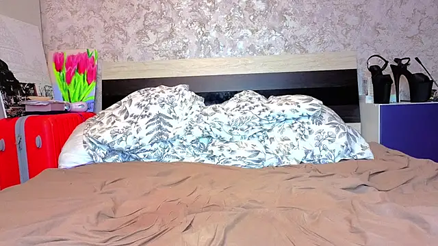 Watch Baiambel_Mi live on EroticFlix - High definition streams