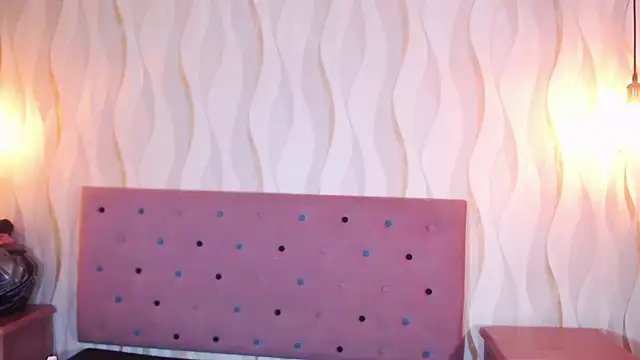 Milf_NaomiBraunx webcam