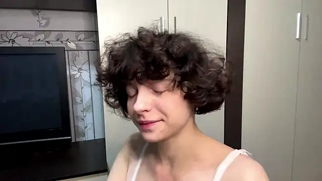 Nikatyanxx webcam