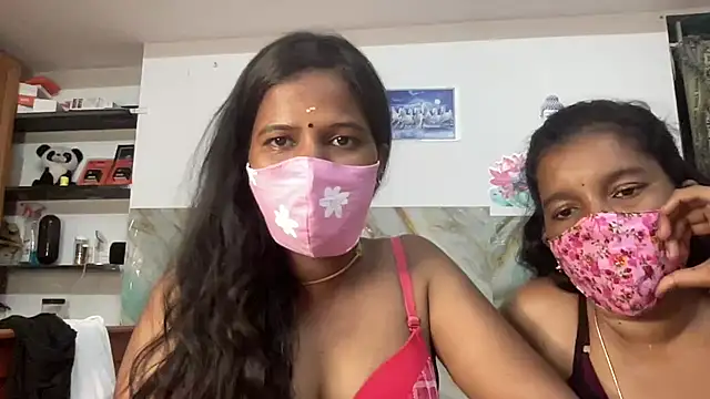 TN_IN_Romantic_Couples webcam