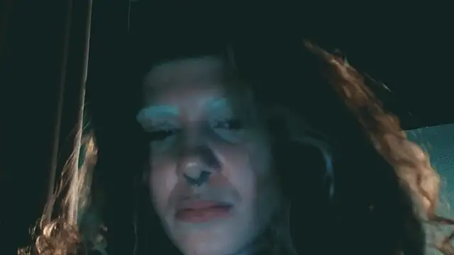 VivienDarkbloom webcam