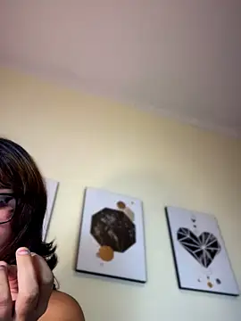 LeylaKnox webcam