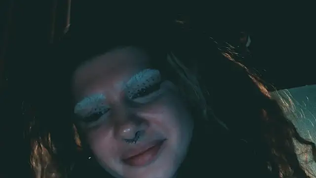 VivienDarkbloom webcam