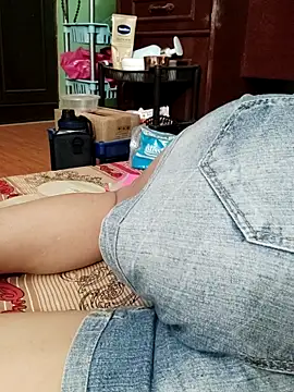 QueenSoreal's room