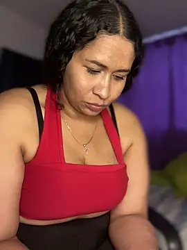 Watch Carola-Ross live on EroticFlix - High definition streams