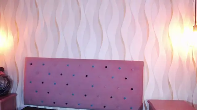 Watch Milf_NaomiBraunx live on EroticFlix - High definition streams