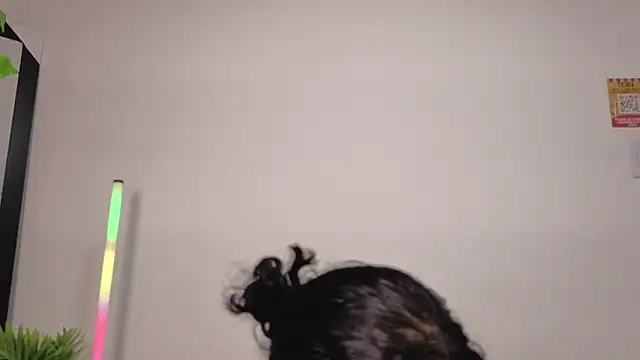 Iam_Issaa webcam