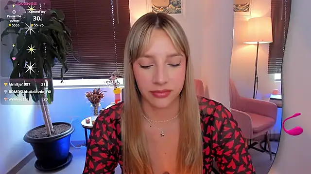 Watch ameliegraham live on EroticFlix - High definition streams