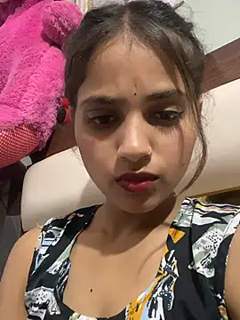Watch Sy_Shrishti live on EroticFlix - High definition streams