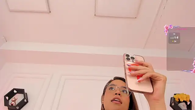 Im_Scarlett_ webcam