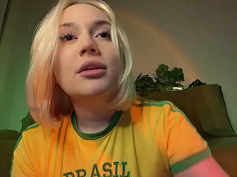 MCThroatGoat webcam