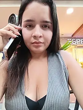 Julieth_hot-69 webcam