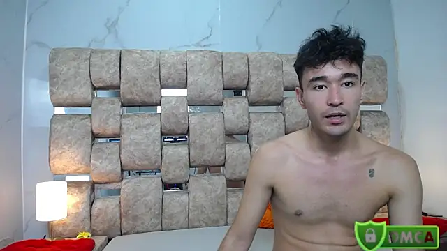 KathyAiden webcam