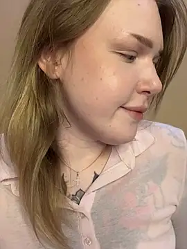 _elliiss_ webcam