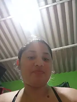Yulisa_70 webcam