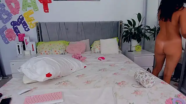 Watch jessykmxx live on EroticFlix - High definition streams