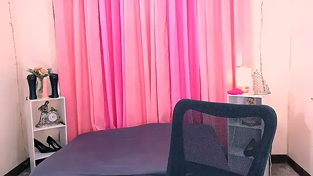 Mimi_Mckinley webcam