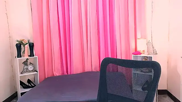 Mimi_Mckinley webcam