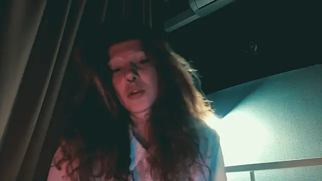 VivienDarkbloom webcam